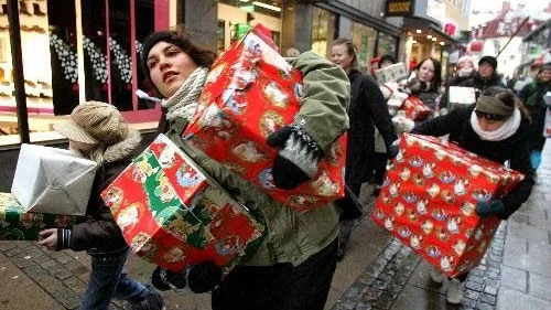 Julköp. Hon trodde hon hade säkrat julklapparna genom sitt nätköp. Men företaget hade fel på sin hemsida.