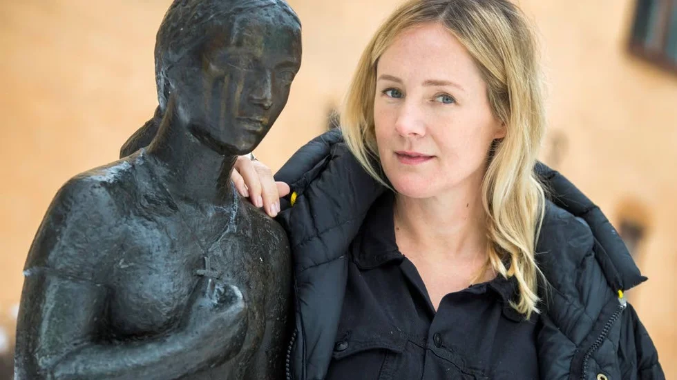 Intressanta kvinnor. Lina Thomsgård hoppas inspirera även läsarna till att börja berätta om intressanta kvinnor.