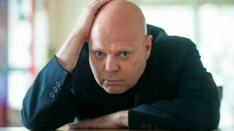 BERÖR PÅ DJUPET. "Plattan snuddar aldrig ens flyktigt vid begrepp som patetik eller banalitet", skriver Kurirens Rolf Nilsén om Peter LeMarcs nya skiva.