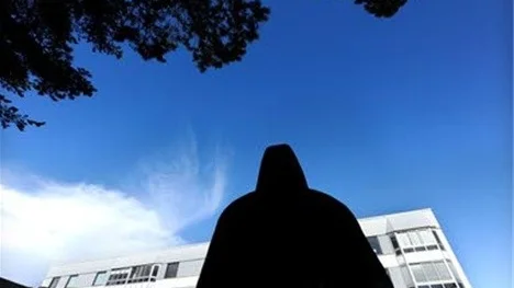 KONTAKTFÖRBUD. Endast en fjärdedel av alla överträdelser av kontaktförbud  i Luleå leder till åtal. Luleå ligger under riksgenomsnittet. (Bilden är arrangerad och personen som syns har ingen koppling till texten.)