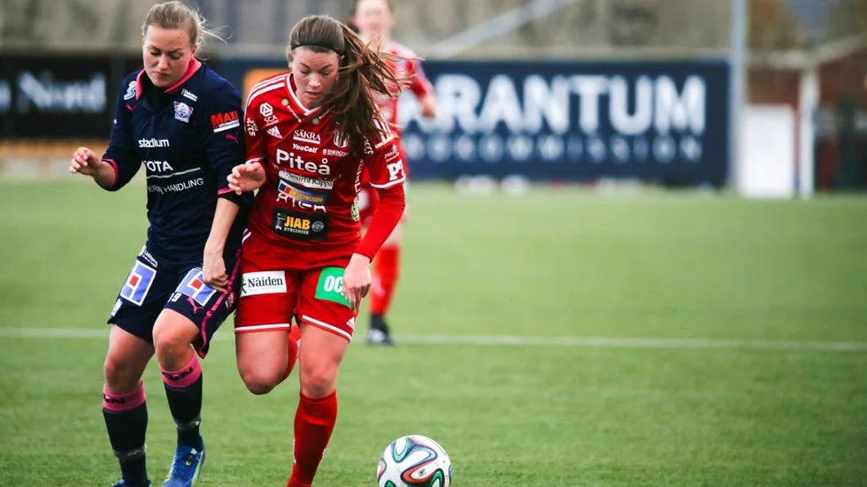 Anfallaren. Hammarlund gjorde mål i genrepet.