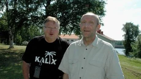 KVITTRAR. Ronnie Nordqvist och Gunnar Andersson hoppas på stor uppslutning vid kvitterkvällarna på kyrkbacken.  Foto: Britt-Louise Spets