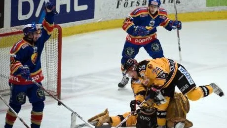 AJ, AJ. Kristoffer Ottosson jublar efter sitt 1-0-mål mot Luleå.