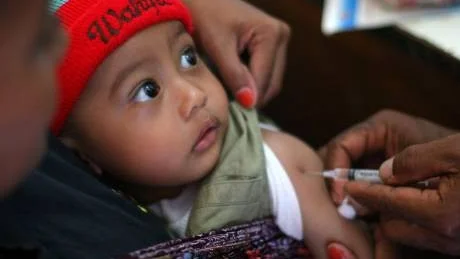 ÅRETS JULKLAPP! Hjälp Unicef hjälpa, klicka iväg ett livräddande vaccin till ett fattigt barn. www.unicef.se.