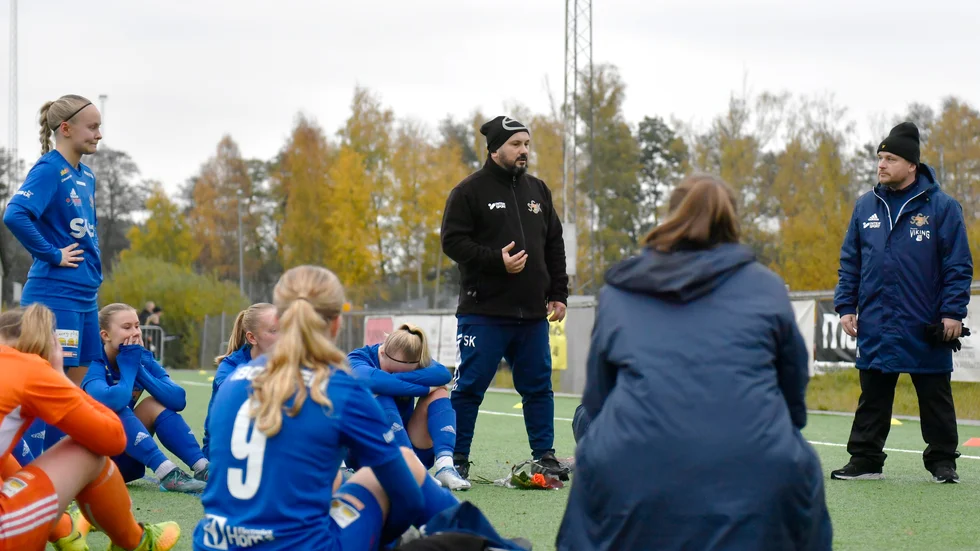 "Jag är jättestolt”, säger tränaren Samir Kanlic efter kvalförlusten mot Bollstanäs.