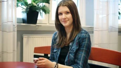Emelie Leidö, Förut kunde jag skicka mellan 400 till 500 SMS per dag men nu för tiden blir det omkring 100, säger hon.
