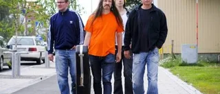 Johan Piribauer till Norge med nytt band