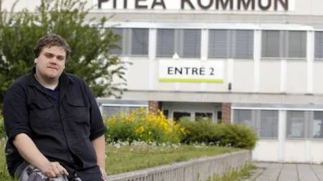 Festfixaren Anders Lindgren upplever sig motarbetad av Piteå kommun. I samband med examensdisco för högstadie- och gymnasieelever fick han så sent som två dagar före arrangemanget veta att han inte fick hyra den planerade lokalen.