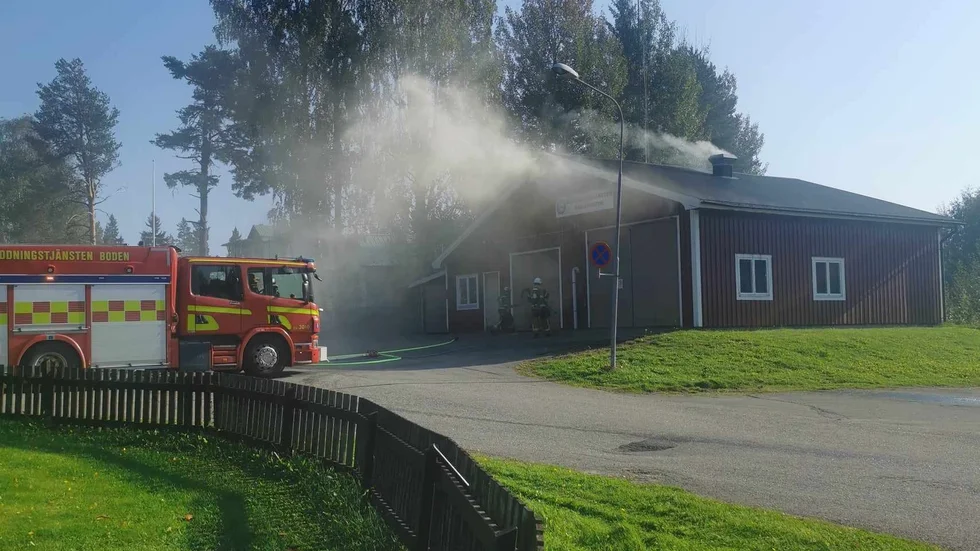 En brand utbröt på vinden på Räddningstjänstens lokaler i Gunnarsbyn.
