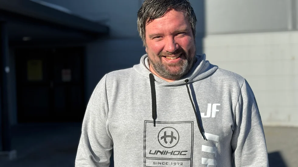 ”Det innebär att jag kommer att få större ansvar och kommer även att flytta från läktaren in i båset”, säger Jonas Fahlmnan om sitt spännande uppdrag. 