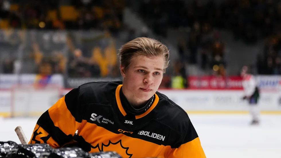Zeb Forsfjäll blev såväl assistgivare som målskytt för juniorkronorna mot Slovakien.