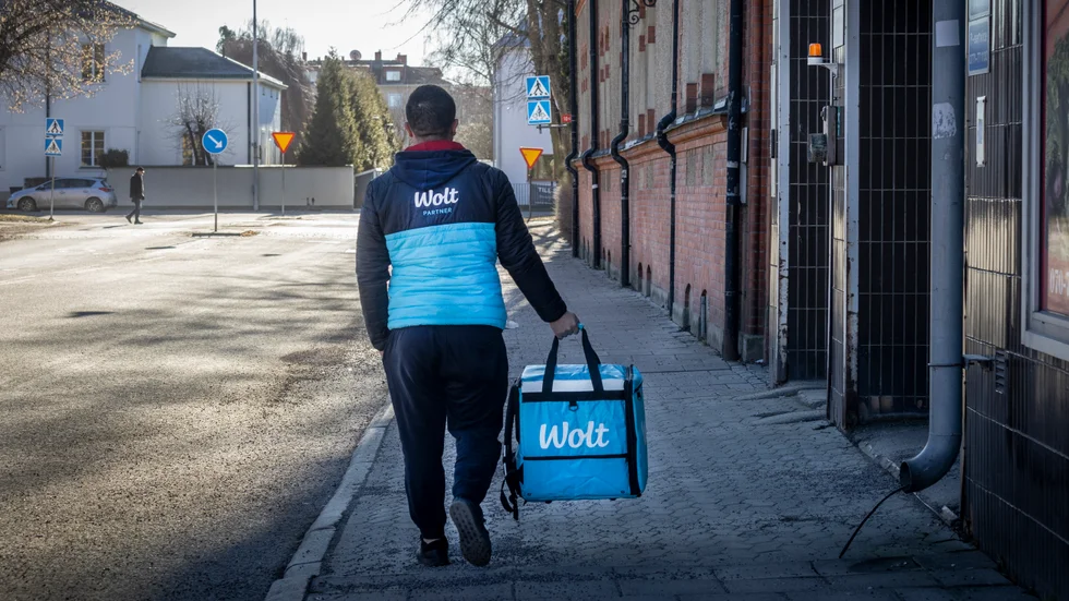 Wolts bud kan jobba tolv timmar om dagen, sju dagar i veckan. Men lönen går inte att leva på.
