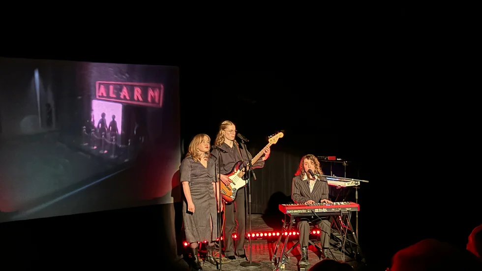 Under fredagskvällen hade "Alarm" premiär i Eskilstuna. Konserten om klimatkrisen som ska turnera i hela Sörmland. 