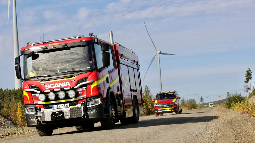 Olyckan inträffade i Markbygdens vindkraftspark, väster om Piteå. Räddningstjänst och ambulans larmades till platsen.