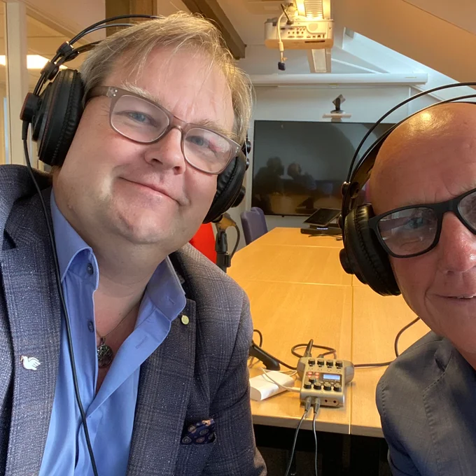 Radiosnack. Motala kommuns nye evenemangsutvecklare Michael Thorén är gäst i podden Sportsnack hos Jens Bollius. Vi pratar om Vätternrundan, Tour de France och Drängsvängen. Med mera. 