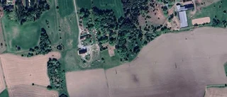 25-åring ny ägare till stuga i Ekolsund – 1 760 000 kronor blev priset