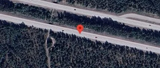Stopp på E18 på grund av en singelolycka