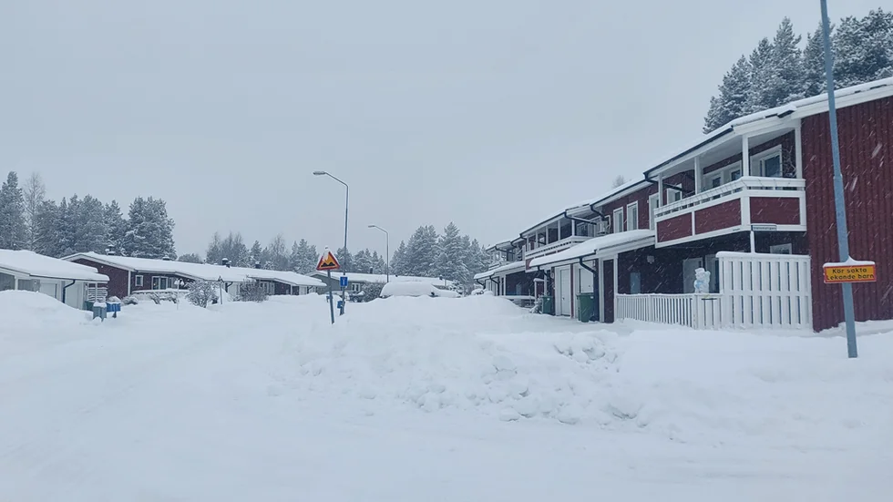 Arvidsjaurhem vill chockhöja hyrorna i vissa radhus på Idrottsvägen och Slalomstigen med närmare 50 procent vilket gör att hyresgästerna befarar att de tvingas flytta.