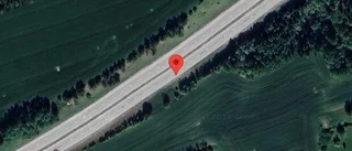 En personbil i trafikolycka på E4