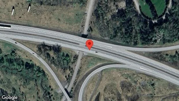 Stopp på E20 på grund av en singelolycka
