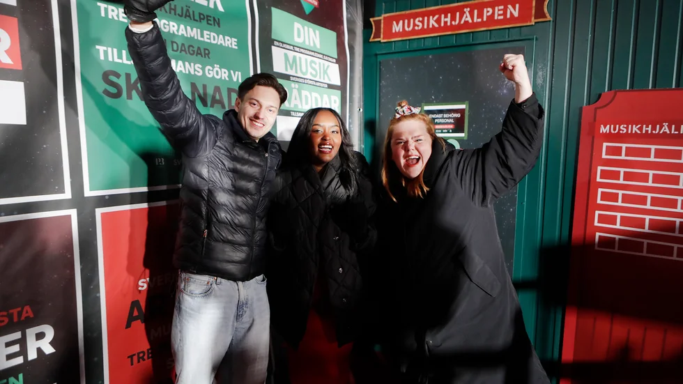 Emil Hansius, Assia Dahir och Linnea Wikblad leder "Musikhjälpen". Årets tema är ”Alla har rätt att överleva sin graviditet”.