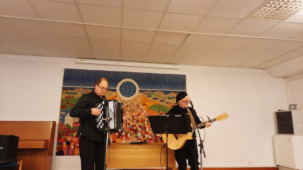 Ortens Patrask spelade på medlemsmötet.