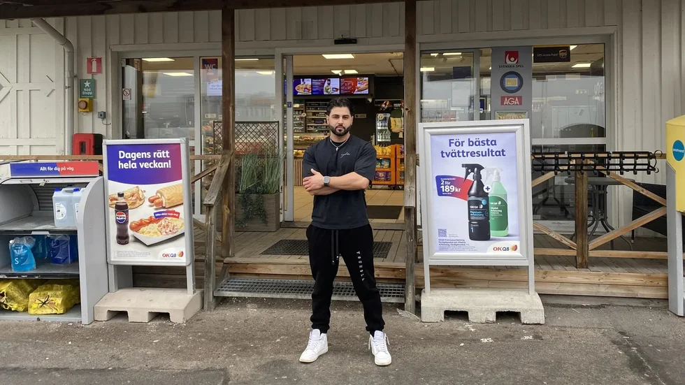 "Det är klart att förbifarten kommer ge färre förbipasserande och därmed riskera att minska omsättningen. Jag känner mig personligen inte stressad av det här i nuläget,” säger Johannes Some.