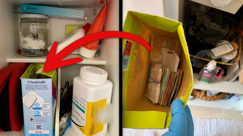 I ett medicinskåp hemma hos den åtalade och hans flickvän hittades vid en husrannsakan bland annat 14 500 kronor i en kartong som tidigare innehållit mensskydd.