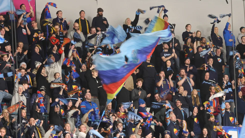 Djurgården bars fram till seger inför 8094 åskådare på Hovet.