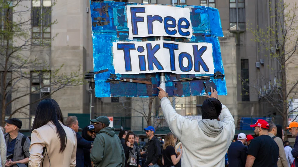 Lagen om att förbjuda Tiktok antogs i april i fjol.