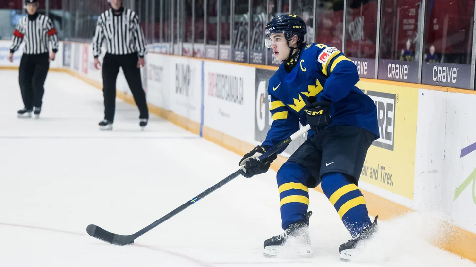 Axel Sandin-Pellikka och hans svenska juniorkronor ställs mot Lettland i kvartsfinalen.