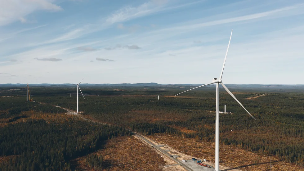 Vindkraftverken i Fjällboheden 1 är 200 meter höga.