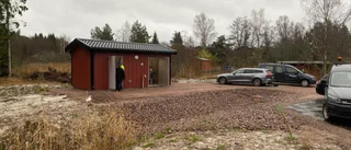 Vålaröbor kritiska till att inte få tillgång till va-ledningen – kan dröja flera år till: "Varför fortsatte man inte när man ändå höll på?"