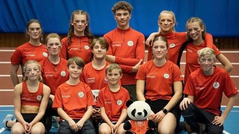 KSK:arna som tävlade i Göteborg, bakre raden från vänster Ella Hanley Forsmark, Hilma Sevelin, Gustav Malmkvist, Nellie Garmland och Maja Sevelin. Mittenraden från vänster Tyra Lagerquist, Marvin Hallin, Felicia Persson och William Daun. Främre raden från vänster Lovisa Daun, Robin Talvis och William Fredriksson.