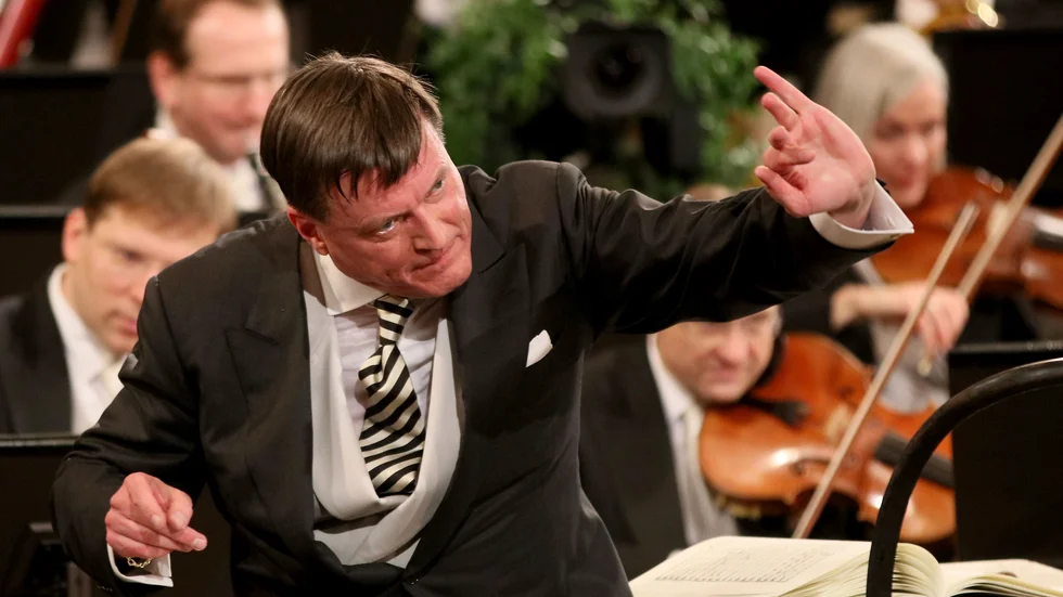 Skribenten skulle gärna se Christian Thielemann dirigera en symfoniorkester i Sara kulturhus.