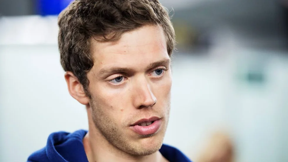 Regerande mästaren Marcus Hellner är osäker på sin form inför skiathlonloppet på söndag.