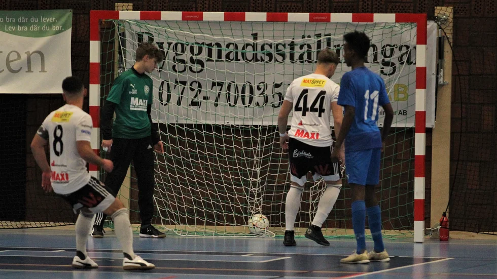 Både Maif och LSW 2 gick vidare från gruppspelet i BFC på torsdagen.