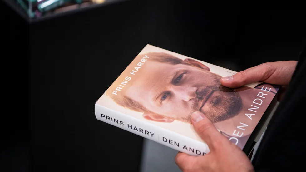 Prins Harrys självbiografi ”Den Andre” kom ut i bokhandeln 10 januari. Arkivbild.