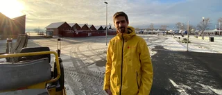 Gästhamnens nya husbilsplatser bokas inför nyårshelgen – innan asfalten stelnat: ”Ett jäkla lyft” 