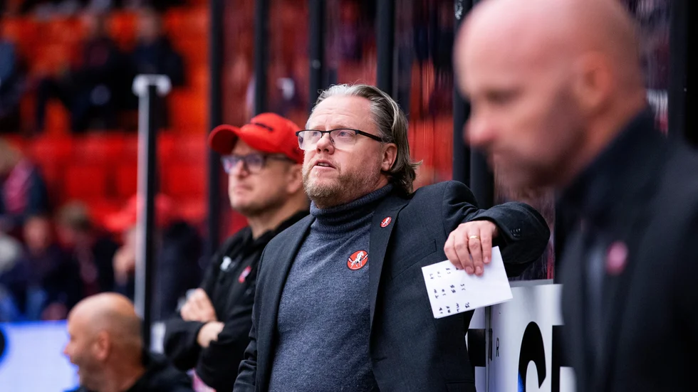 Anders Olssons Vita Hästen mötte Södertälje i Himmelstalundshallen.