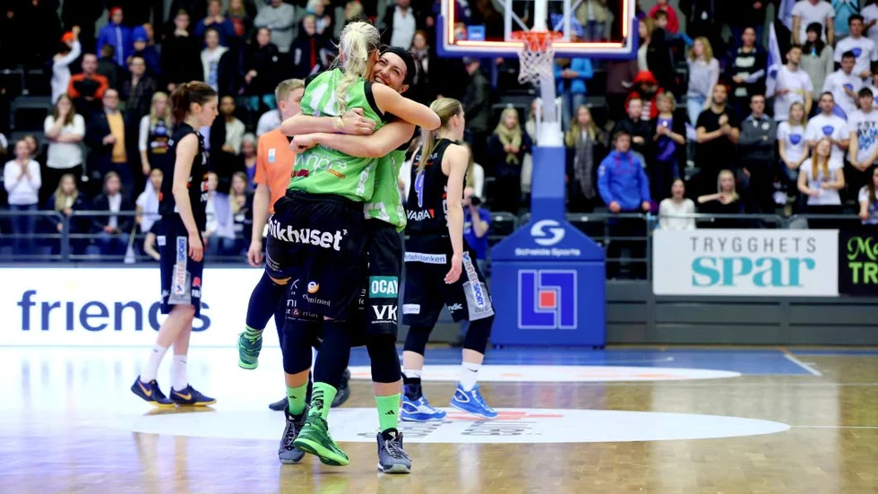 Klart för drabbning. SVT sänder basketens SM-finaler.