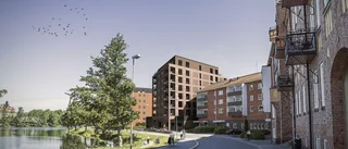Kfasts höghusprojekt har kantats av utmaningar ✓Kräver unik borrigg ✓Får inte dominera miljön ✓Då börjar bygget