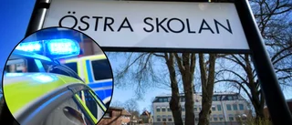 Gruppslagsmål på skolgård – 20-tal ungdomar inblandade ✓Få vill prata med polisen: "Ett rörigt ärende"
