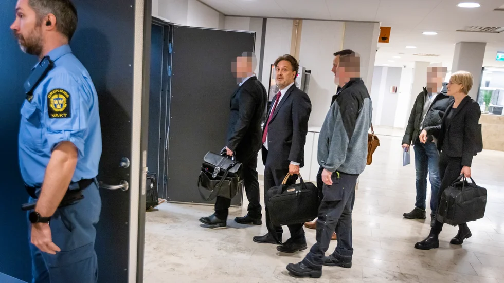 Åklagarna krävde ett års fängelse för Småföretagaren när målet mot honom avslutades i tingsrätten. Till höger i bild syns den 56-årige Lulebons försvarare, advokat Linda Sundlöf.
