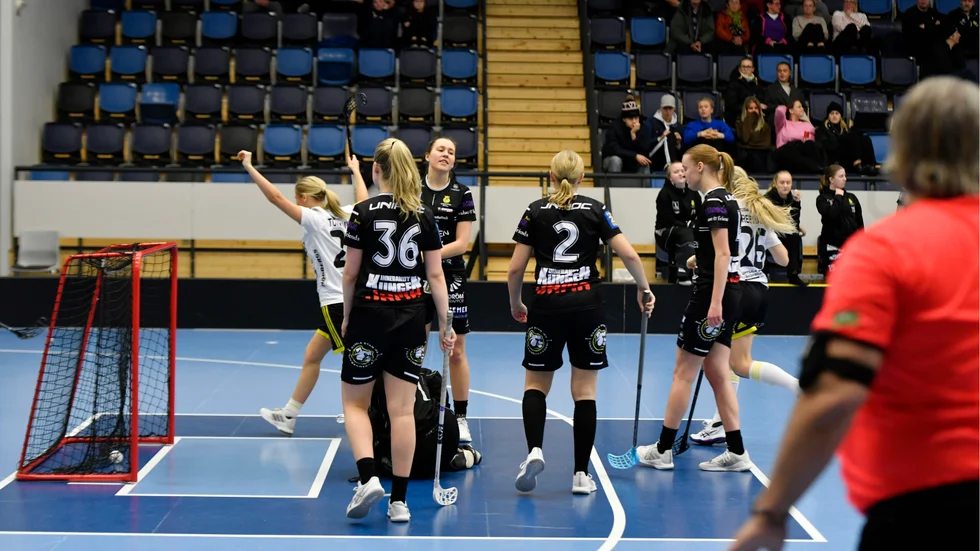Gamla stan hade spelet i två perioder, men fick inte hål på Hagunda och förlorade den andra matchen på två dagar.