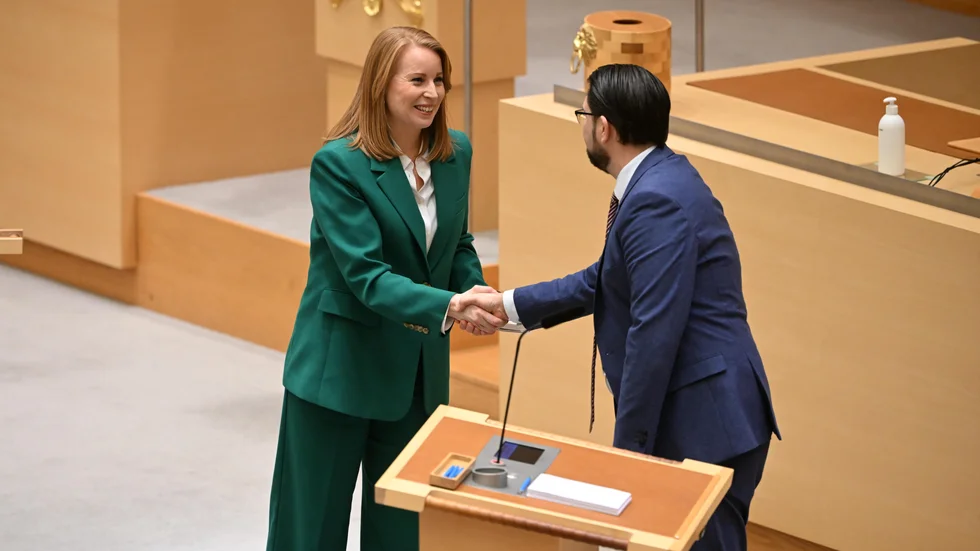 De må vara politiska motpoler i väldigt mycket, men när Jimmie Åkesson (SD) tackade av Annie Lööf (C) i riksdagens partiledardebatt märktes en annan värdefull sida av partipolitiken.