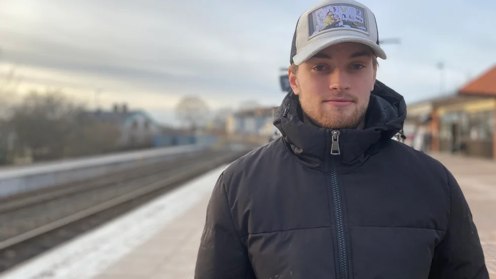 Wiking Malmunger var hemma i Vimmerby på besök i helgen. Till vardags spelar han i Färjestads lag i serien J20 Nationell. 