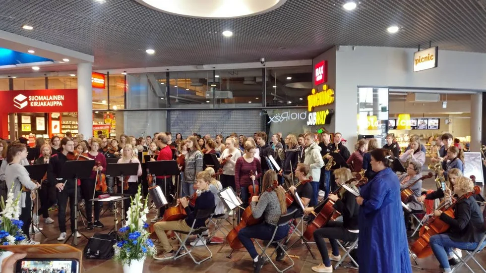 Orkestern. Kulturelever från tio av länets kommuner samlades i Haparanda.