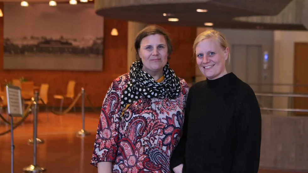 Systrarna Hannah och Lisa Viktorsson har länge sett fram emot att få se Anders "Ankan" Johansson. 
