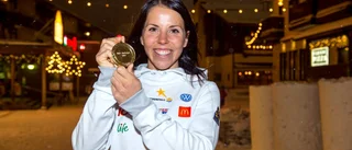 Miljonregn över Charlotte Kalla